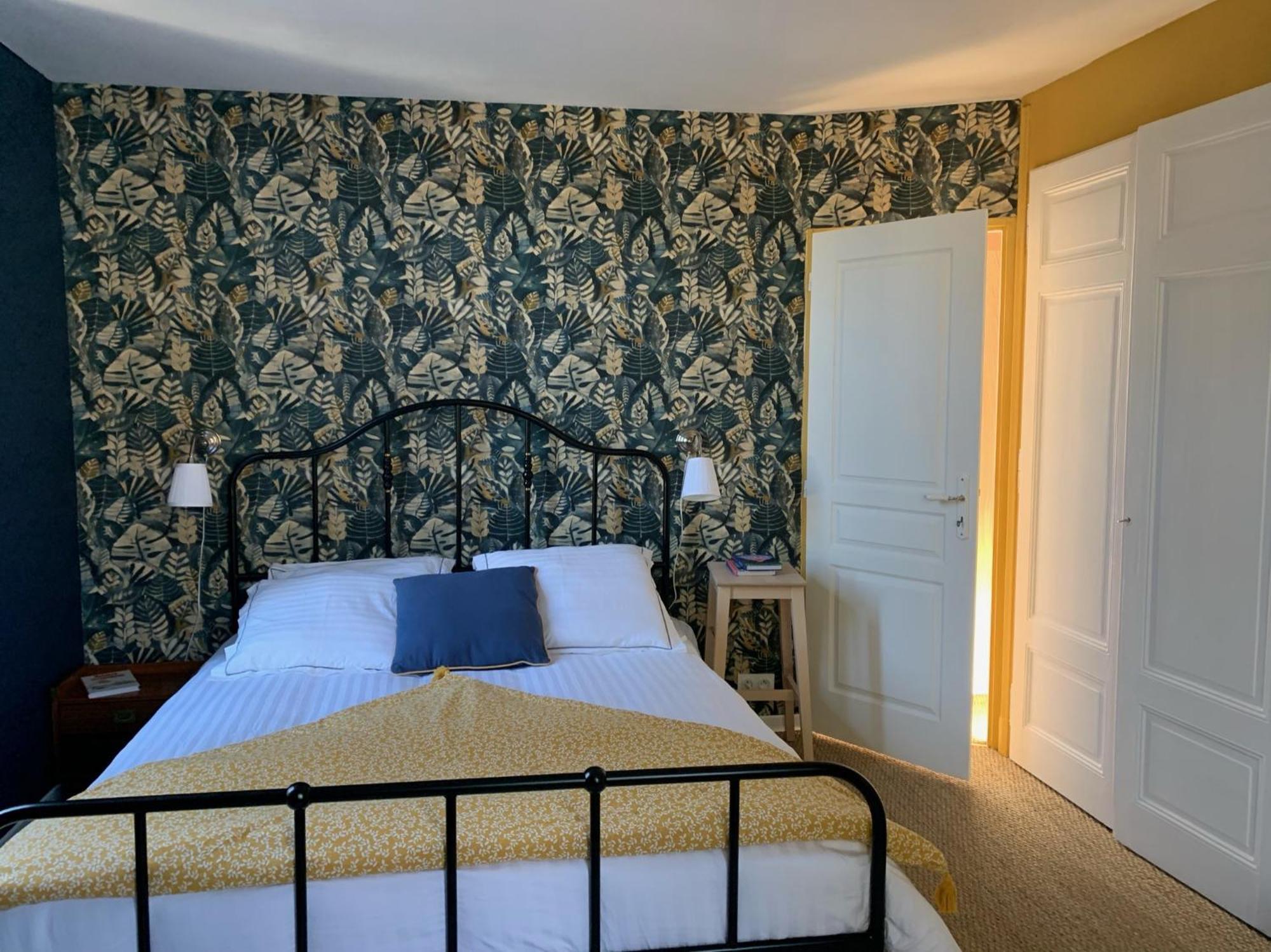 A Deux Pas De La Gare, La Maison Rouge Albertville Kültér fotó